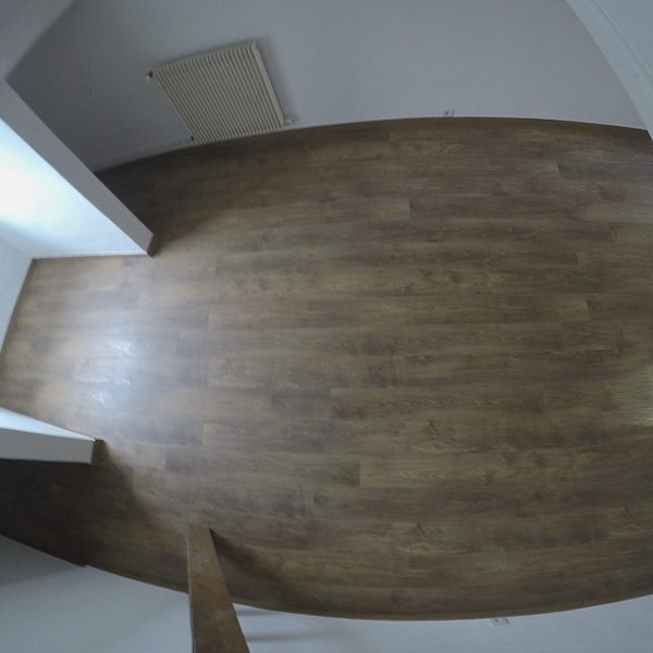 DCI100GOPROG0441351.