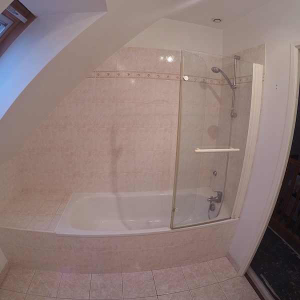 La salle de bain avant notre intervention