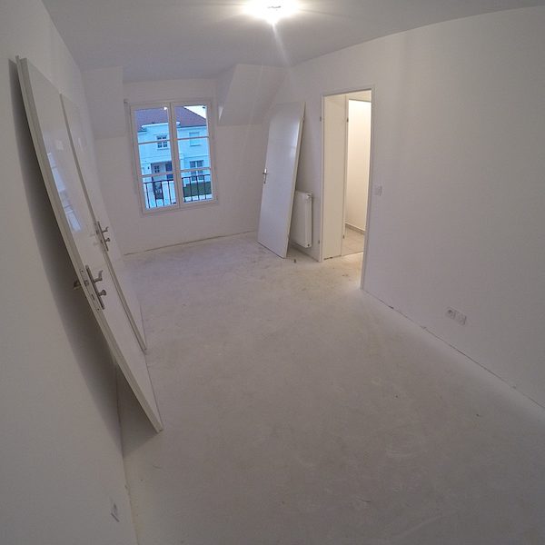 Chambre N°1 : 16m2 livrée brute !