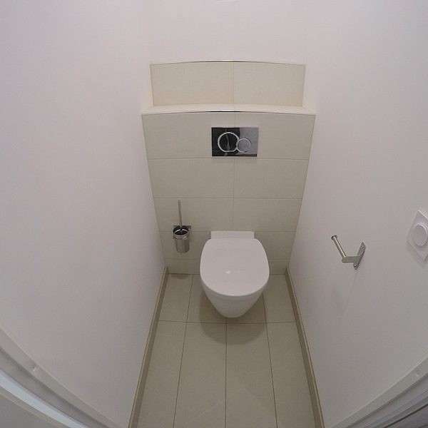 Une nouvelle ambiance et un nouveau WC suspendu !