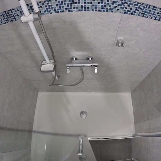 Receveur de douche ultra-plat de 170cmcm x 80cm