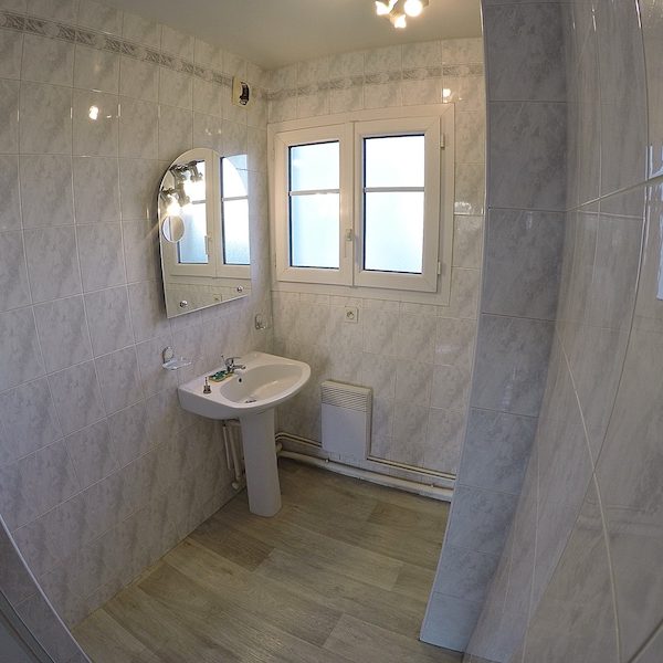 La salle de bain avant notre intervention.