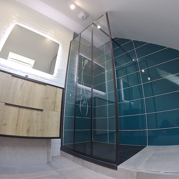 Une salle de bain graphique !