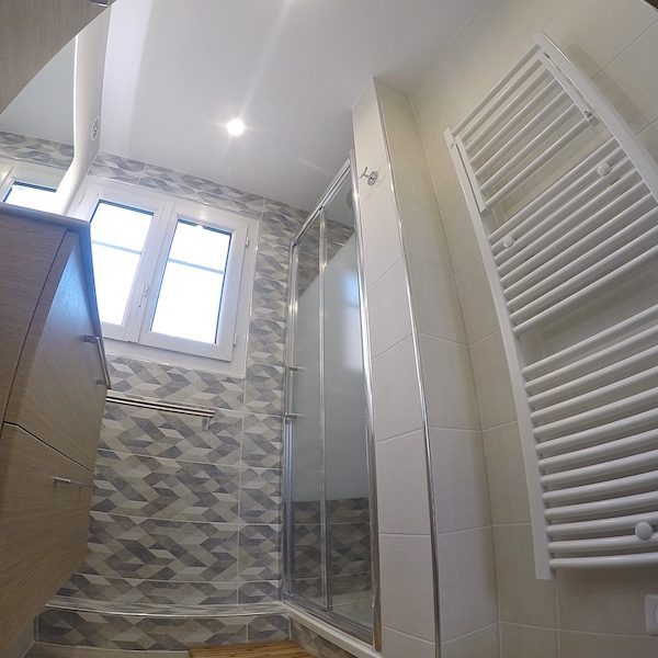 Porte de douche pliante 80cm avec verre dépoli.