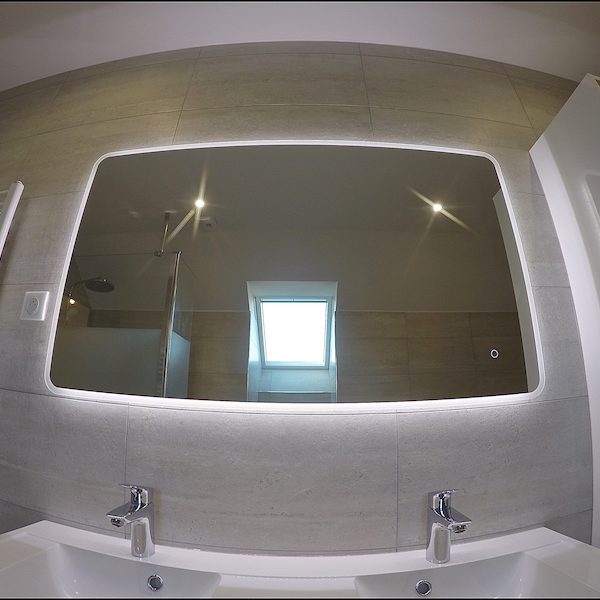 Miroir gamme RENZO, 120cm, éclairage LED, anti-buée, allumage sensitif