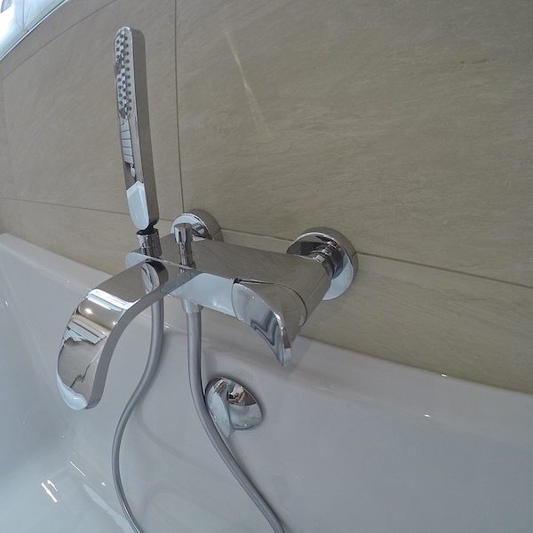 Mitigeur de baignoire marque EFFEPI, gamme THOR