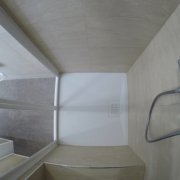 Receveur ultra-plat, marque KINEDO, gamme KINESURF+ (90cm x 90cm)