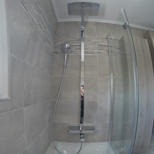 Colonne BAIN + DOUCHE, marque HANSGROHE, gamme E-SHOWERPIPE RAINDANCE Select 360