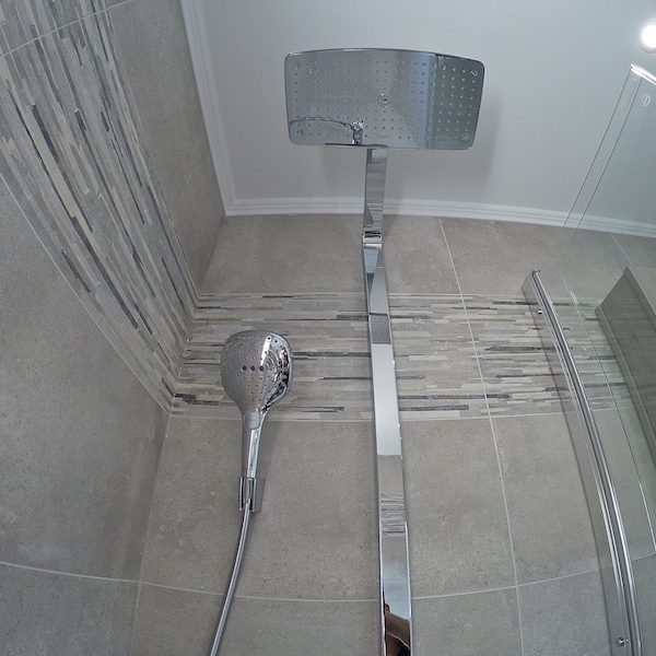 Colonne BAIN + DOUCHE, marque HANSGROHE, gamme E-SHOWERPIPE RAINDANCE Select 360