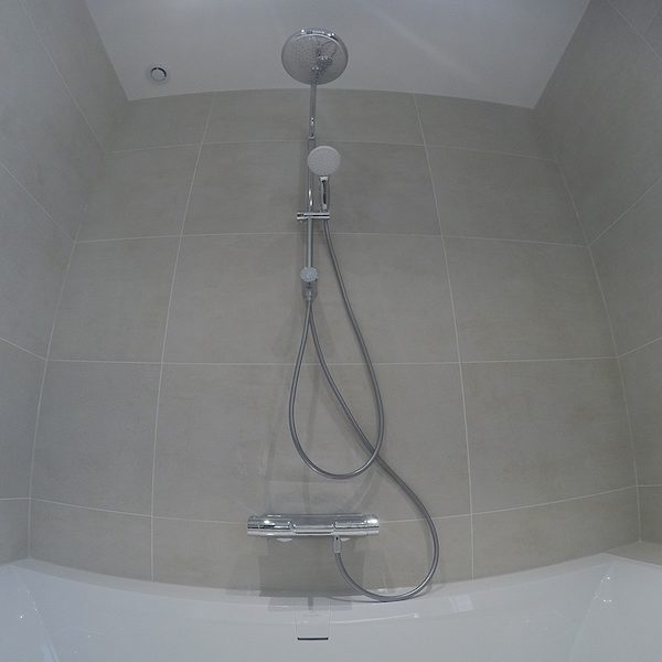 Colonne de douche GROHE – gamme TEMPESTA 210