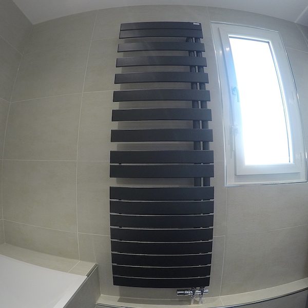 Radiateur sèche serviette ACOVA – gamme FASSANE SPA Asymétrique