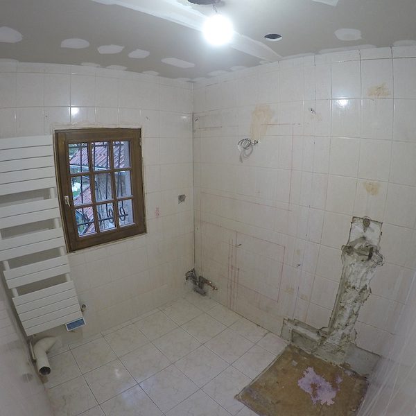 la salle de bain PENDANT les travaux !
