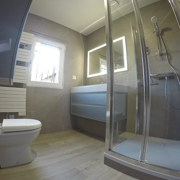 La salle de bain APRÈS notre intervention !