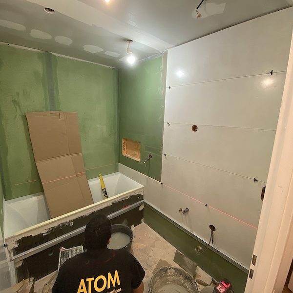 02 La salle de bain PEDANT notre intervention.