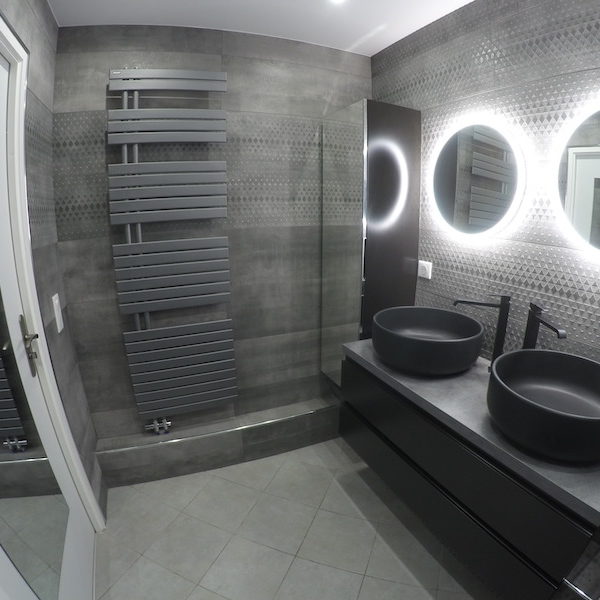 La salle de bain APRÈS notre intervention !