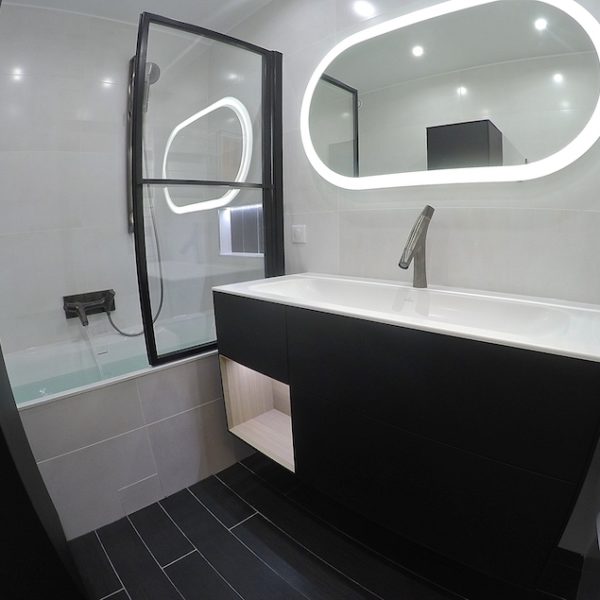 La salle de bain APRÈS notre intervention.