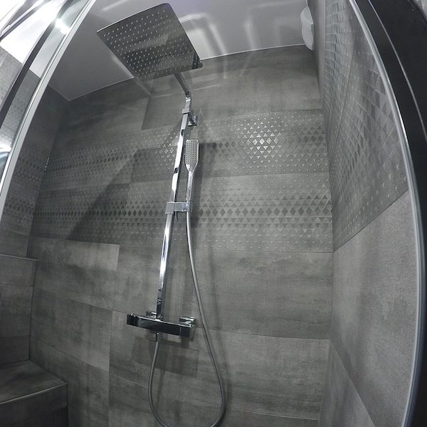 La salle de bain APRÈS notre intervention !