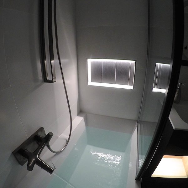 La salle de bain APRÈS notre intervention.