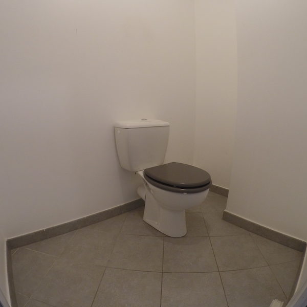 Le local WC AVANT notre intervention !