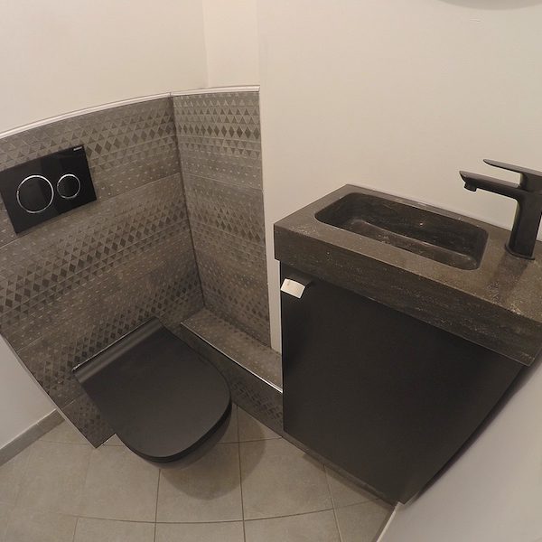 Le local WC APRÈS notre intervention !