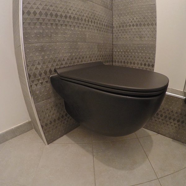 Le local WC APRÈS notre intervention !