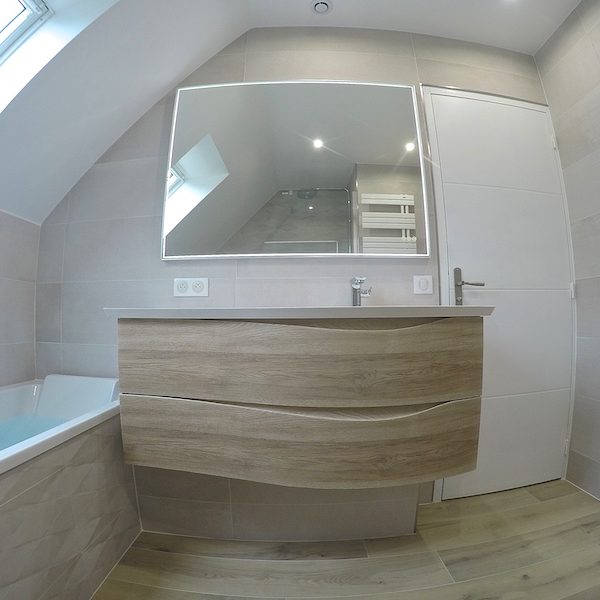 La salle de bain APRÈS notre intervention !