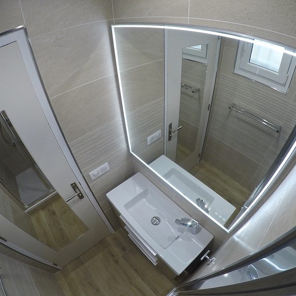 La salle de bain APRÈS notre intervention ;-)