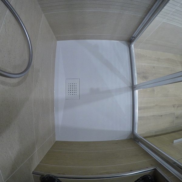 La salle de bain APRÈS notre intervention ;-)