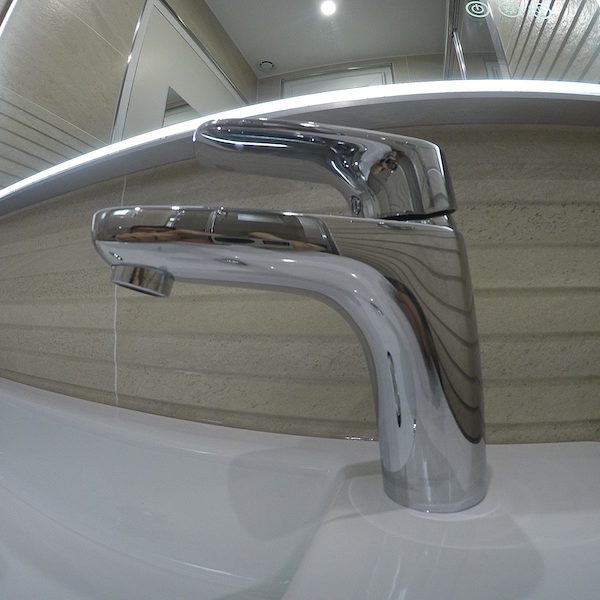 La salle de bain APRÈS notre intervention ;-)