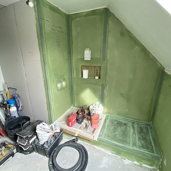 La salle de bain PENDANT notre intervention !