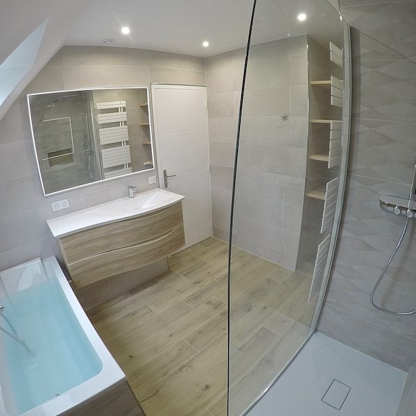 La salle de bain APRÈS notre intervention !