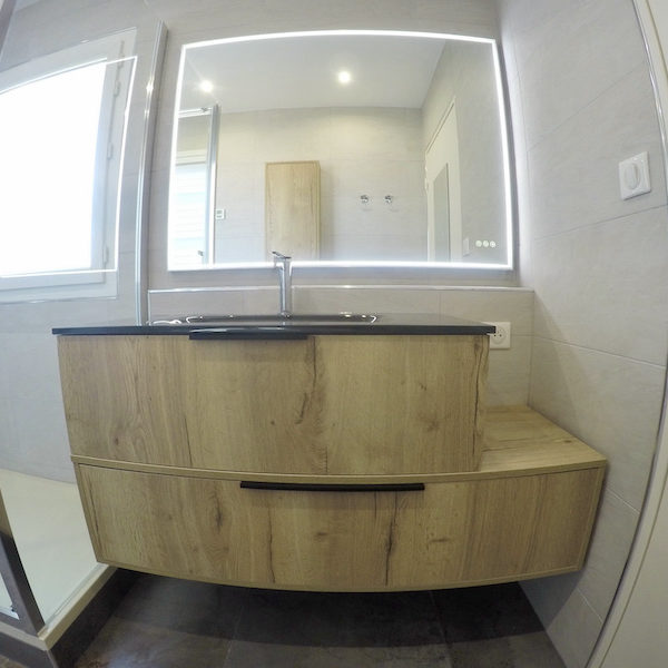 La salle de bain APRÈS notre intervention !