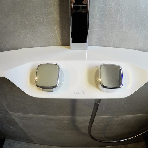 La salle de bain APRÈS notre intervention ! La salle de bain APRÈS notre intervention !