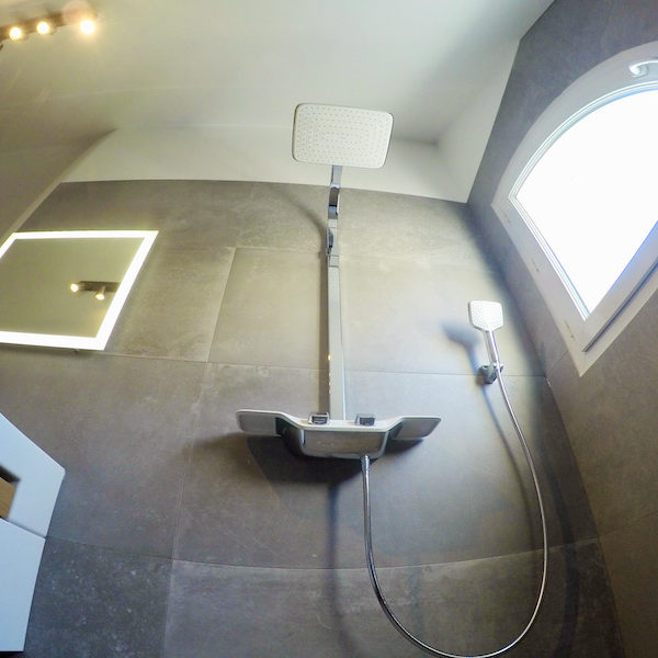 La salle de bain APRÈS notre intervention ! La salle de bain APRÈS notre intervention !