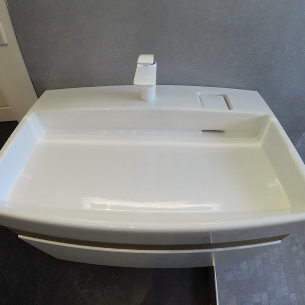 La salle de bain APRÈS notre intervention ! La salle de bain APRÈS notre intervention !