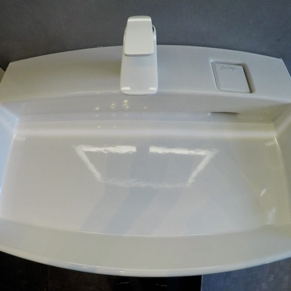 La salle de bain APRÈS notre intervention ! La salle de bain APRÈS notre intervention !