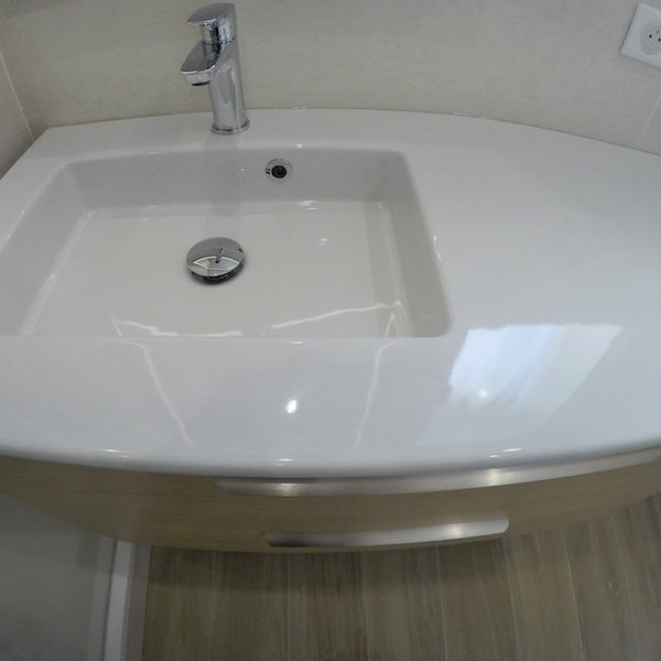 La salle de bain APRÈS notre intervention ! La salle de bain APRÈS notre intervention !