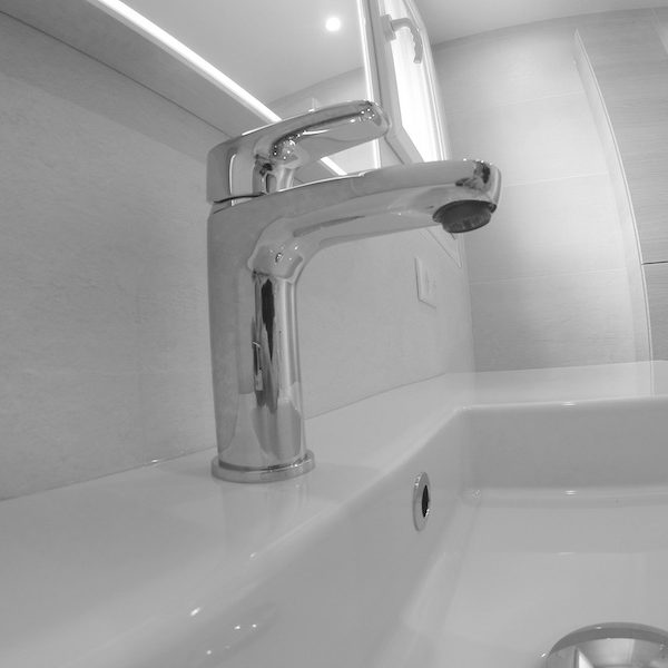 La salle de bain APRÈS notre intervention ! La salle de bain APRÈS notre intervention !