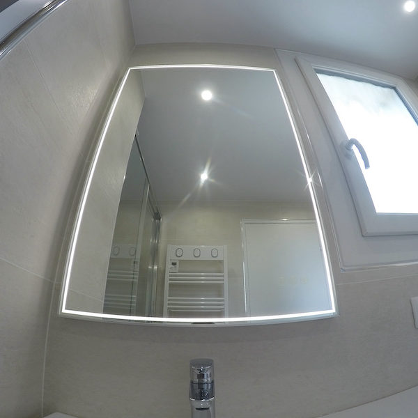 La salle de bain APRÈS notre intervention ! La salle de bain APRÈS notre intervention !