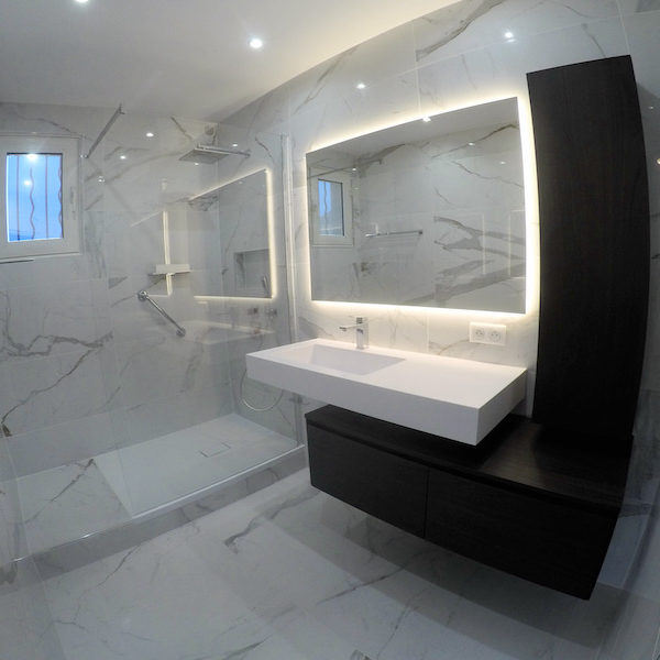 La salle de bain APRÈS notre intervention ! La salle de bain APRÈS notre intervention !