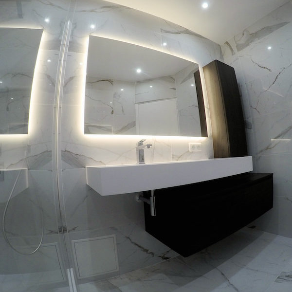 La salle de bain APRÈS notre intervention ! La salle de bain APRÈS notre intervention !