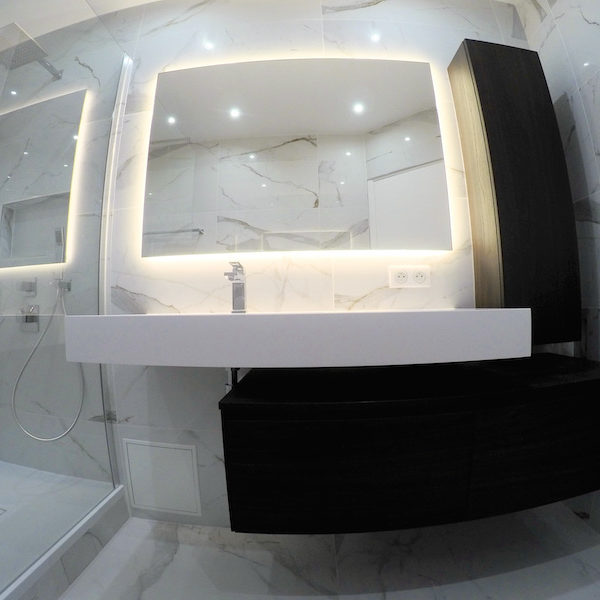 La salle de bain APRÈS notre intervention ! La salle de bain APRÈS notre intervention !