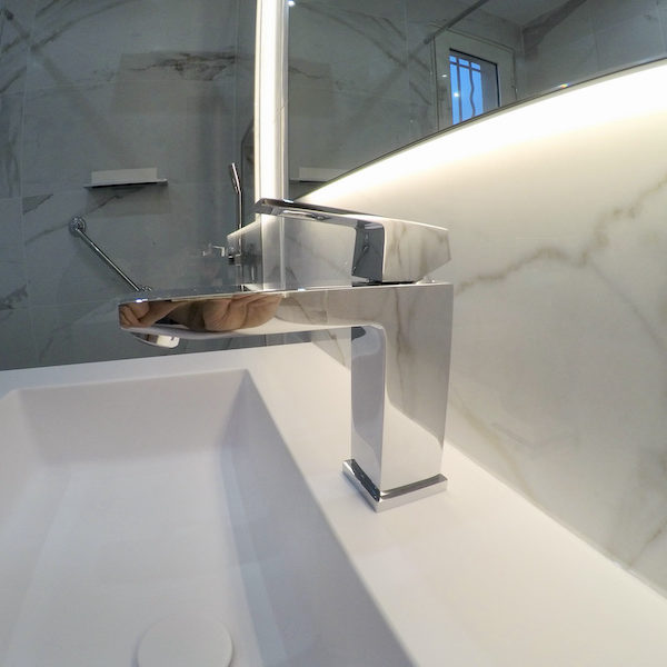 La salle de bain APRÈS notre intervention ! La salle de bain APRÈS notre intervention !