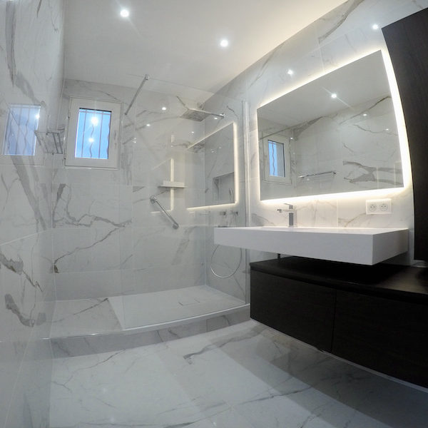 La salle de bain APRÈS notre intervention ! La salle de bain APRÈS notre intervention !