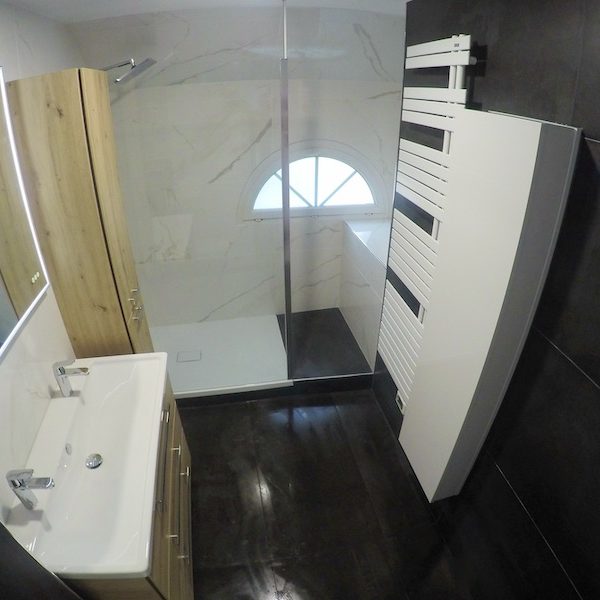 La salle de bain APRÈS notre intervention !