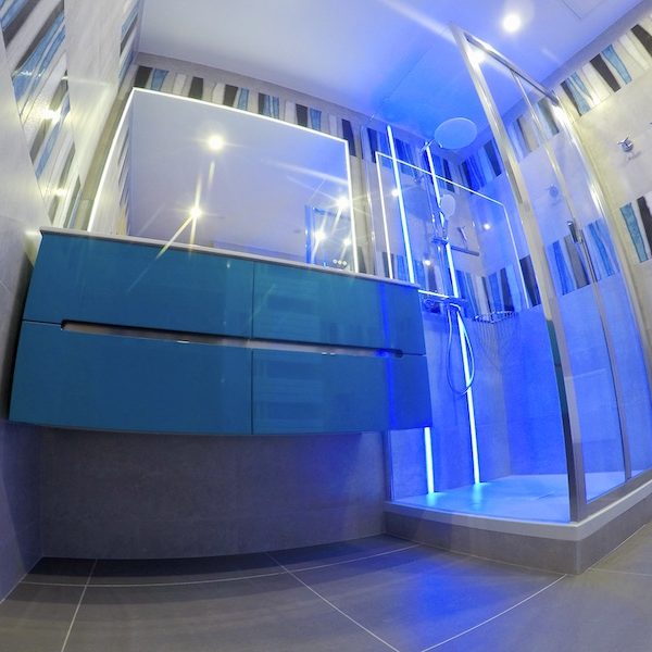 12 La salle de bain APRÈS notre intervention ! 12 La salle de bain APRÈS notre intervention !