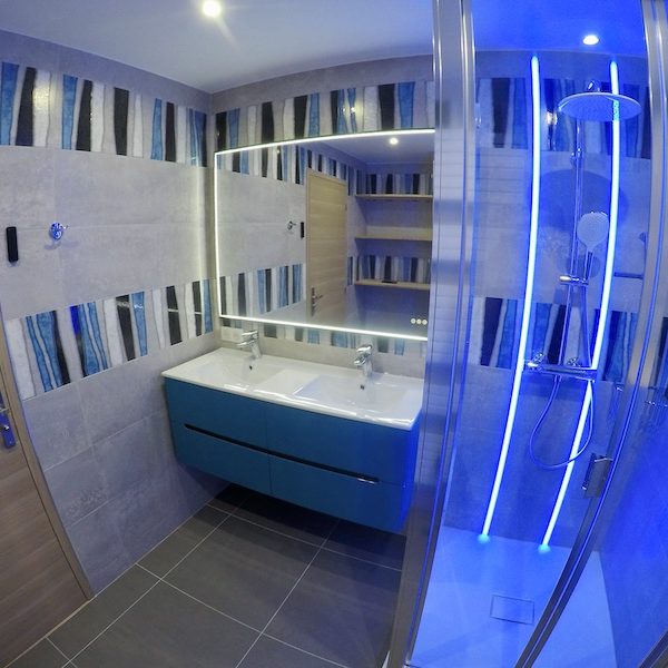 14 La salle de bain APRÈS notre intervention ! 14 La salle de bain APRÈS notre intervention !