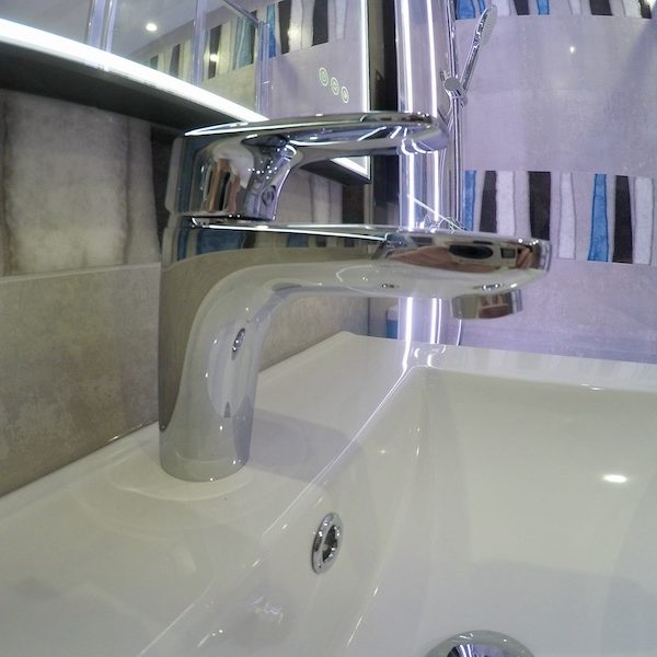 16 La salle de bain APRÈS notre intervention ! 16 La salle de bain APRÈS notre intervention !