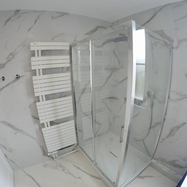 La salle de bain APRÈS notre intervention ! La salle de bain APRÈS notre intervention !
