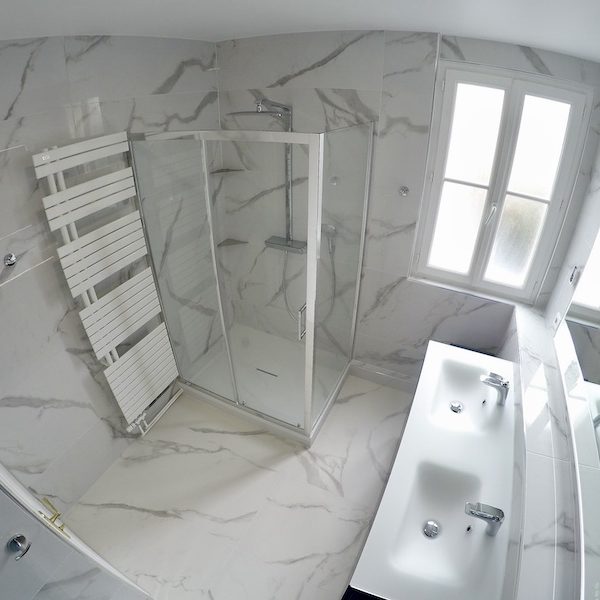 La salle de bain APRÈS notre intervention ! La salle de bain APRÈS notre intervention !